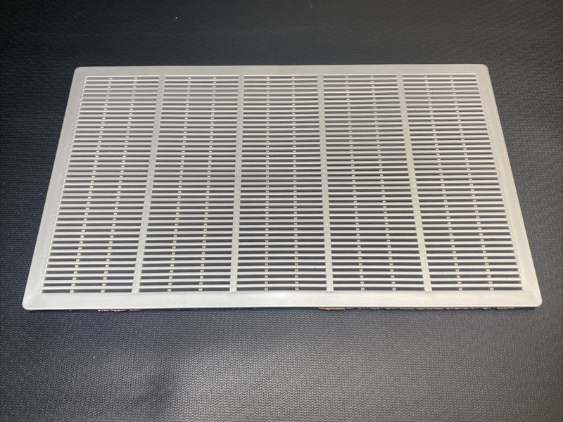 Yamaha R-900 Receiver Plastic Grill Vent Chrome Silver