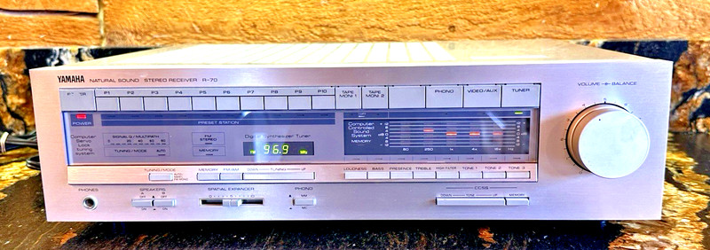 Vintage Yamaha R-70 Natural Sound Stereo Receiver Silver Japan TESTED Works