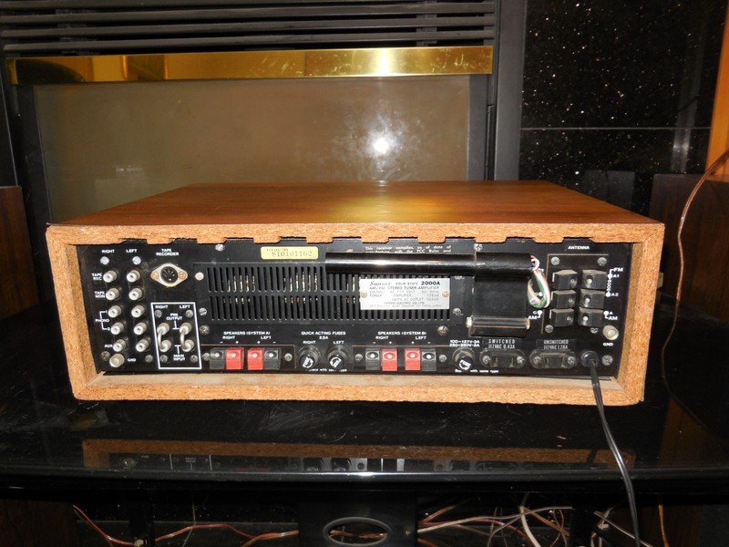 SANSUI 2000A Vintage AM/FM Receiver 2 Channels 35 Watts P. Channel gallery