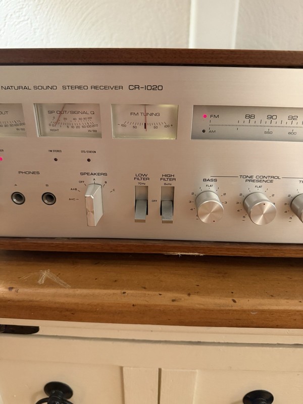 Yamaha CR-1020 Vintage AM/FM Natural Sound Stereo Receiver gallery