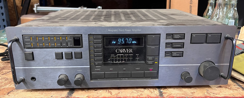 Vintage Carver Model 6200 POWERS ON NO SOUND