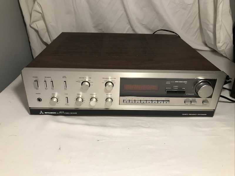 Mitsubishi DA-R11 Stereo Receiver Tested/Works w Realistic Minimums-26 Speakers gallery