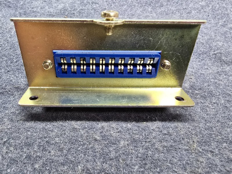 Sansui QR-4500 Receiver Part – F-1267 Circuit Board 10 Slot Connector