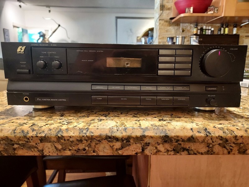 FOR PARTS OR REPAIR-Sansui R-550 AM/FM Stereo Receiver see NOTE
