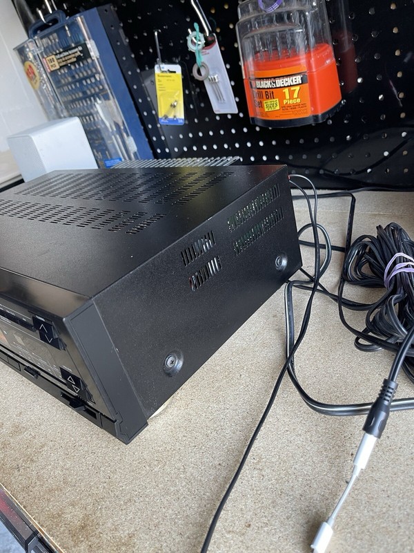 Fisher RS-913A Stereo Receiver . For Parts Or Repair . gallery