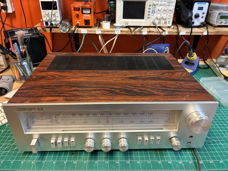 CONCEPT 2.5 Vintage 70’s AM/FM Stereo Receiver w/Wood Case Japan Serviced