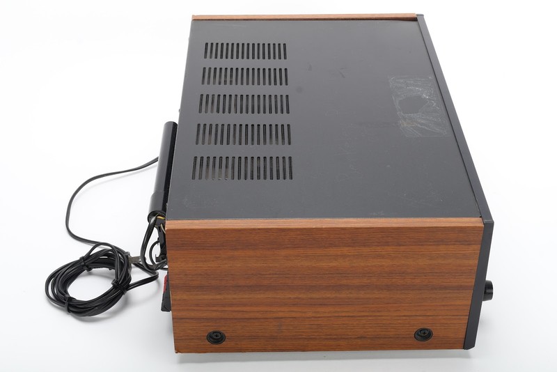 Quadraflex Reference I80R / 180R AM/FM Stereo Receiver - Fair Condition gallery