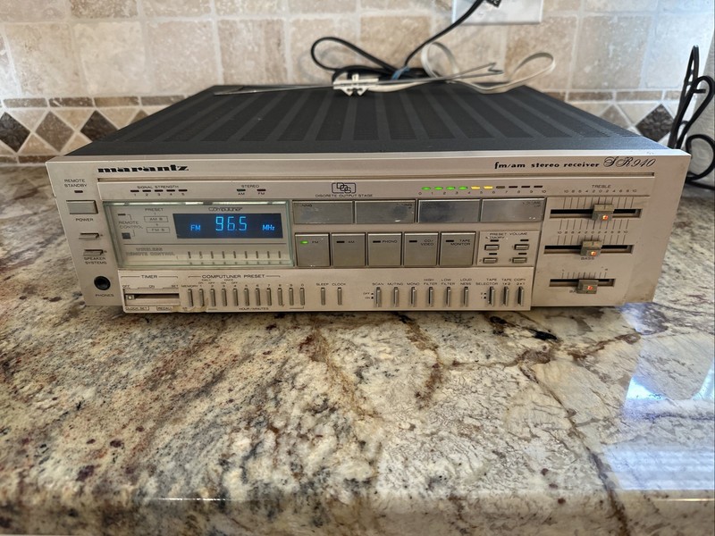 VINTAGE MARANTZ SR940 FM/AM STEREO RECEIVER Tested