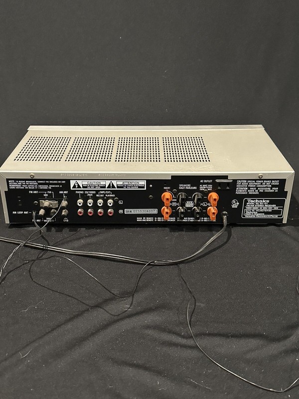Vtg 1984 Technics SA-121 AM/FM Silver Stereo Receiver WORKING gallery