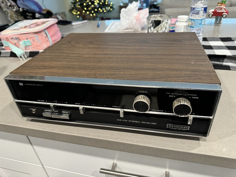 Claricon 36-700 Am-FM Stereo Receiver gallery