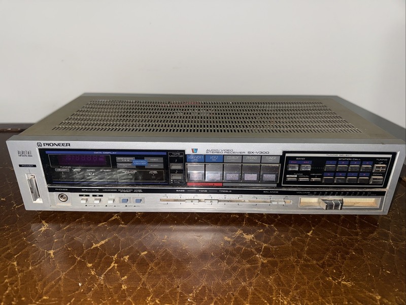 Vintage Pioneer SX-V300 Home Theater Stereo FM Receiver – Tested (HOME93)