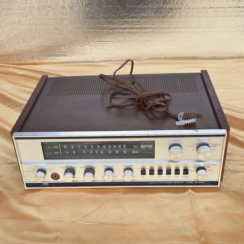 Pioneer SX-1500T Vintage AM/FM Solid State Stereo Receiver