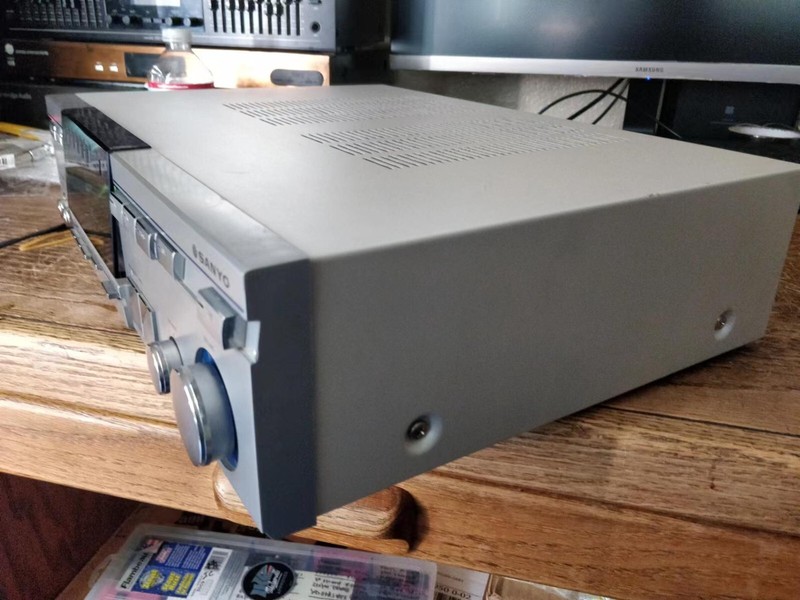Sanyo DCR 250 AM/FM Stereo Receiver gallery