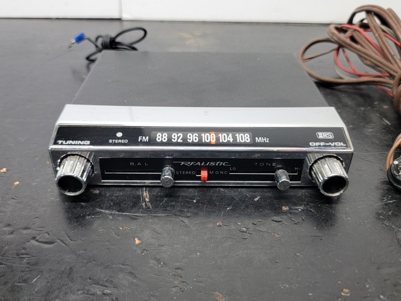 Vintage Realistic AM/FM Stereo gallery