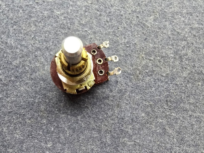 Sansui QR-4500 Receiver Part - Front Bass / Treble Rotary Switch gallery