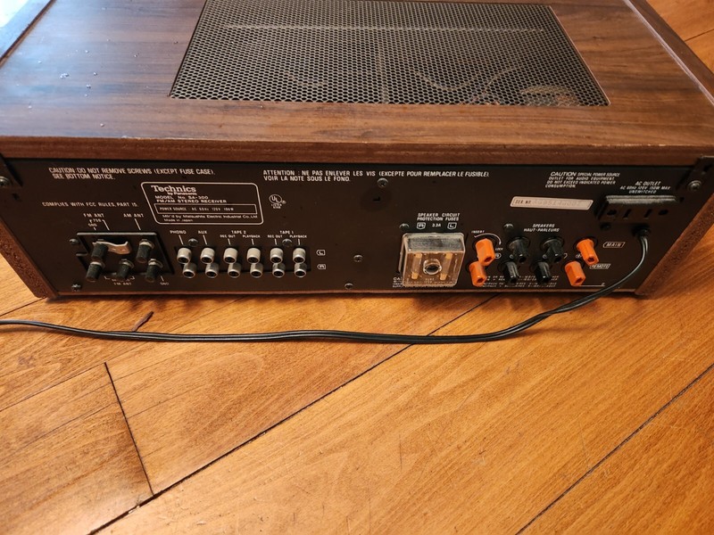 Technics SA-300 FM/AM Receiver Classic Silver Faced Read!! gallery