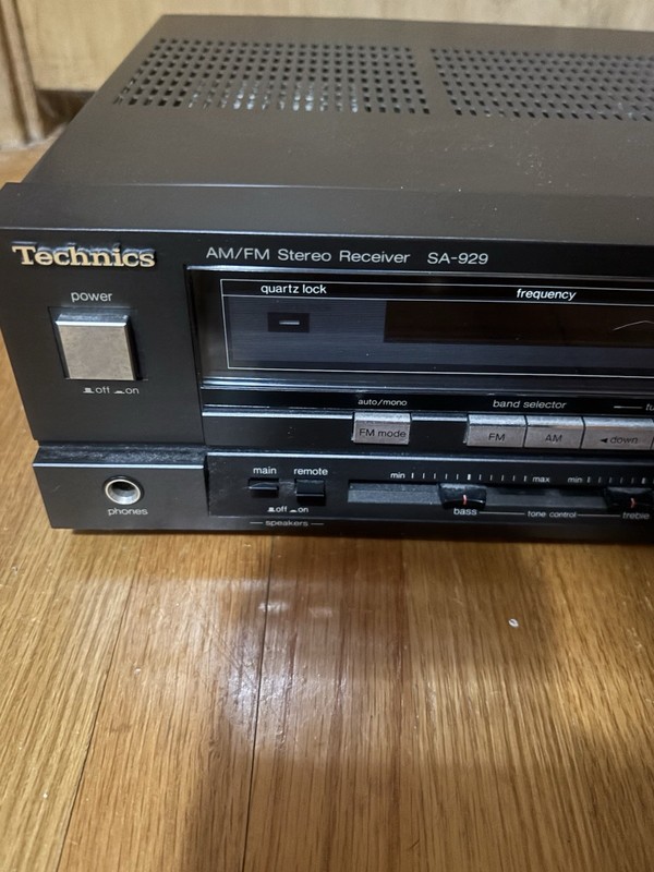 Technics SA‑929 Quartz Digital Synthesizer AM/FM Stereo Receiver - Tested Works gallery