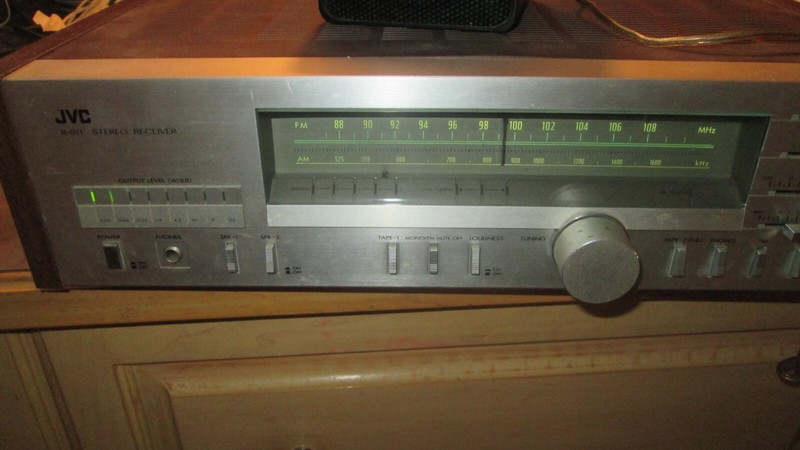 Vintage JVC R-S11 AM/FM Stereo Receiver (Made in Japan ) gallery