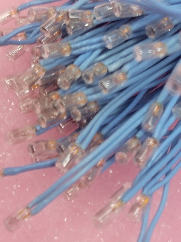 Lot of 10 - Grain of Wheat Miniature Bulb Lamps 5-7V @ 40mA w/ 12" Wire Leads gallery