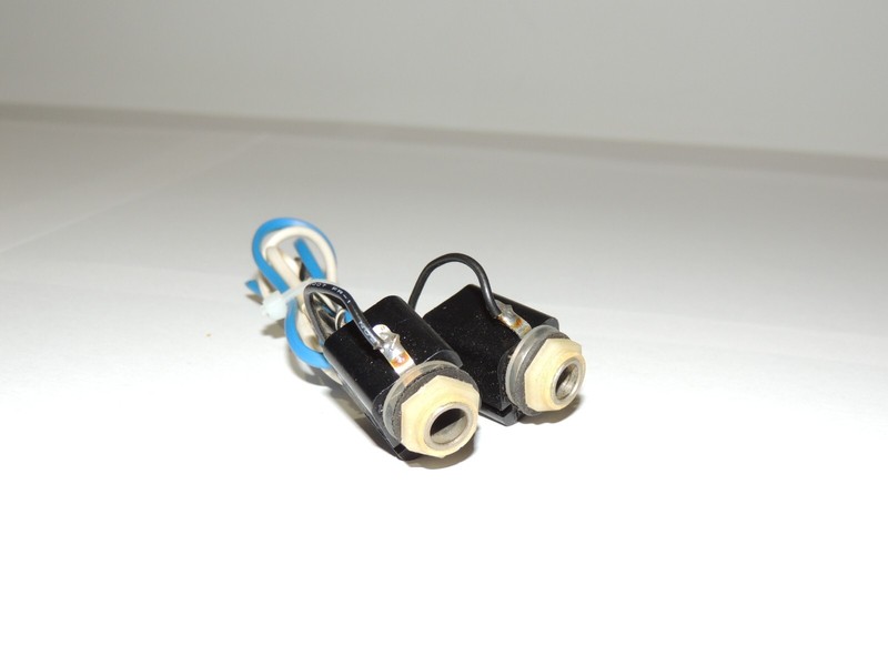 Pioneer QX-9900 Microphone Jack (Dual.) K72-024