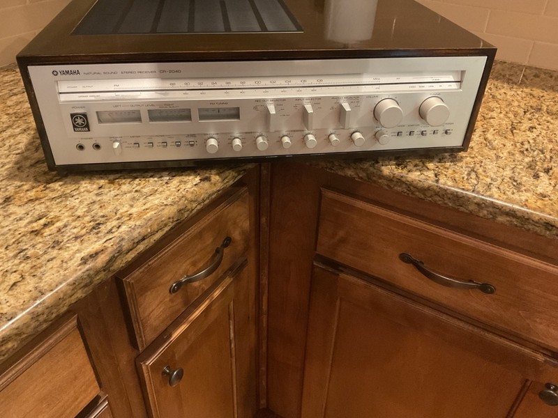 Yamaha CR 2040 Vintage Stereo Receiver. Monster Receiver Serviced and cleaned!! gallery