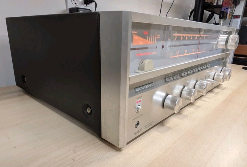 Harman Kardon HK-670 Twin Powered DC Stereo Receiver AM FM AUX & PHONO (MM) gallery
