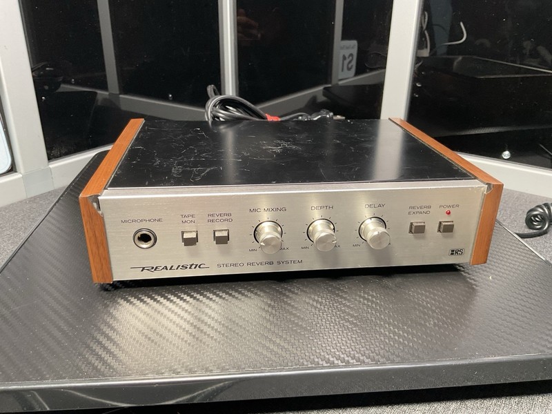 Realistic 42-2108 Retro Stereo Reverb System Vintage Mixing Mic 70's Silver Face gallery