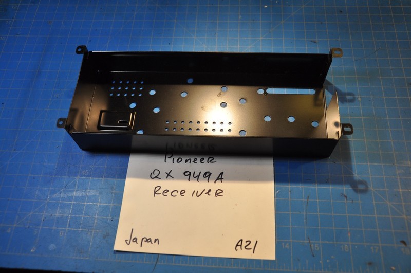 Pioneer QX-949A Receiver Replacement Parts Metal AM/FM Tuner Block Cover gallery