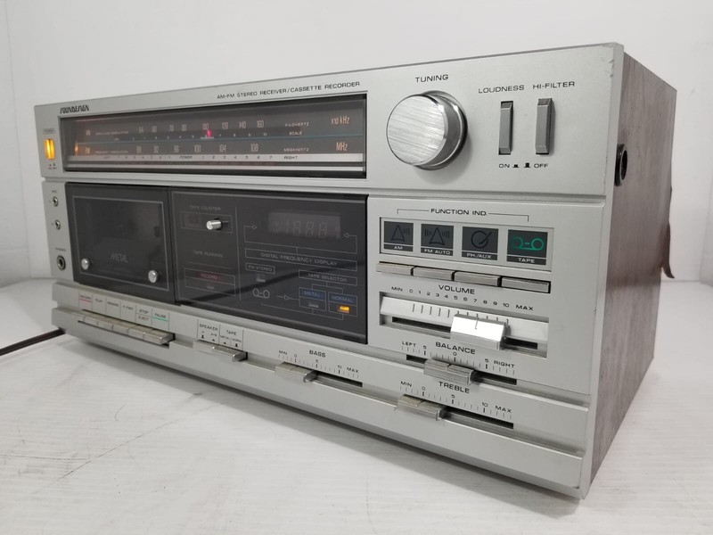 Vintage SOUNDESIGN 5772 AM FM Stereo Cassette Tape Player Receiver TESTED gallery