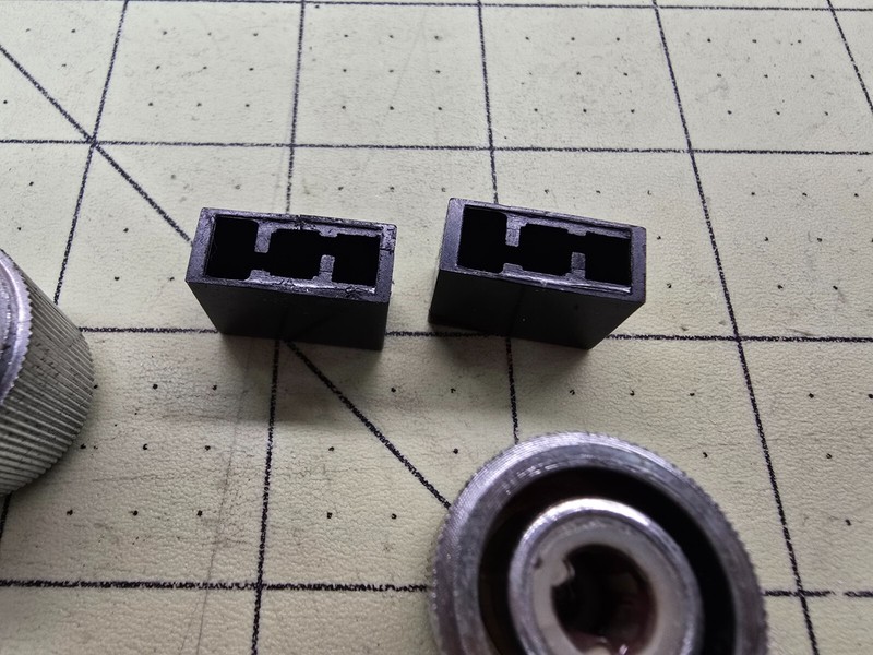 Magnavox 1500 Receiver Parts - Metal Knobs gallery