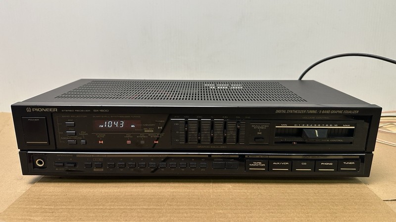 Pioneer SX-1600 AM FM Stereo Receiver Phono Input Tape Monitor 5 Band Graphic EQ