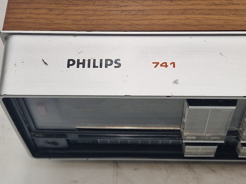 Philips 741 Vintage Receiver - Not Working, Cosmetic Wear gallery