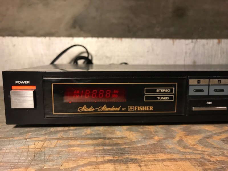 Studio Standard By Fisher AM/FM Stereo Synthetizer Tuner FM-39 gallery