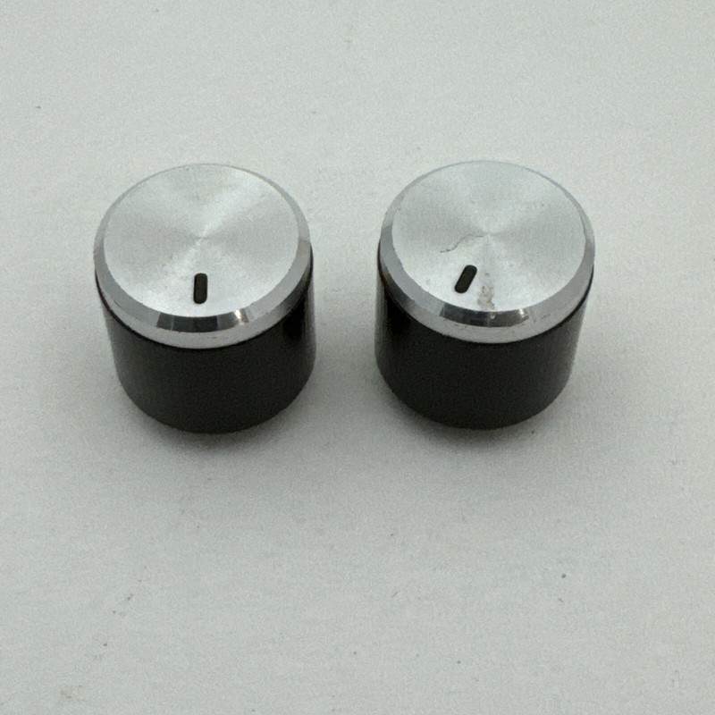 Realistic Clarinette 112 Receiver Turntable Replacement Tone & Balance Knobs