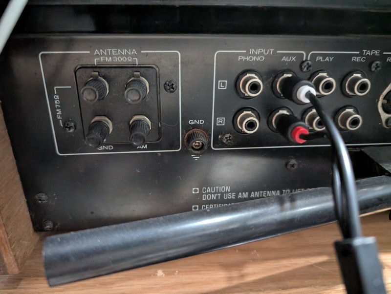 Kenwood KR-3600 AM FM Stereo Receiver 1976-77 Made In Japan 22 Watts Per Chan gallery