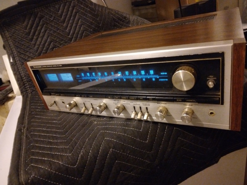 Vintage Pioneer SX-838 (AM/FM) Complete Stereo Receiver. Powers Up But No Sound gallery