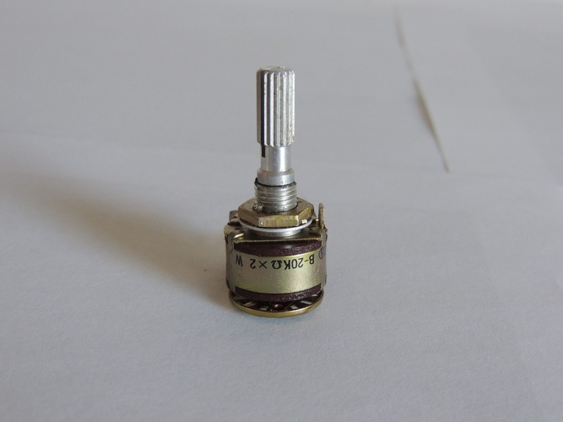 Yamaha CR-820 Rotary Loudness Switch gallery