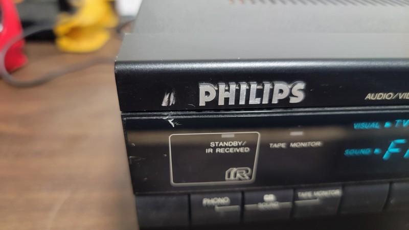 Philips FR-60 AM/FM Stereo Receiver gallery