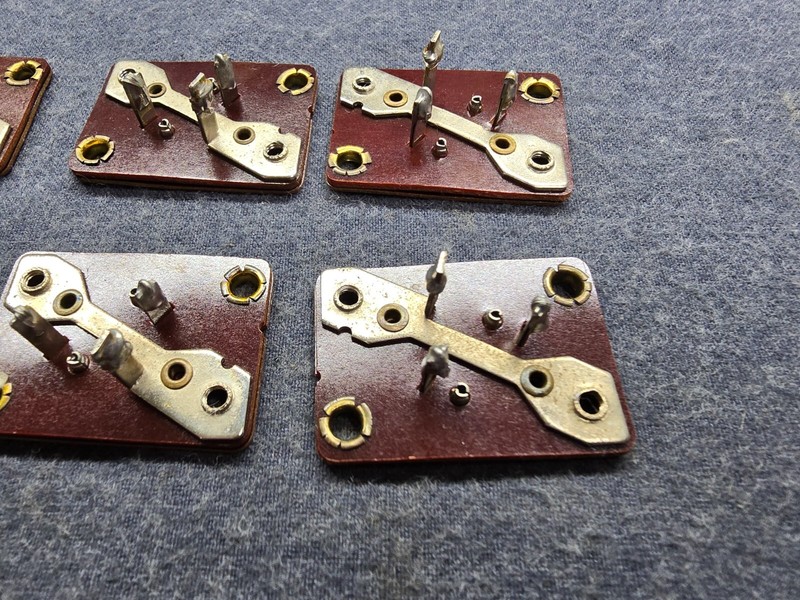 Sansui QR-4500 Receiver Part - NEC 2SD188 Power Transistor Sockets (8) gallery