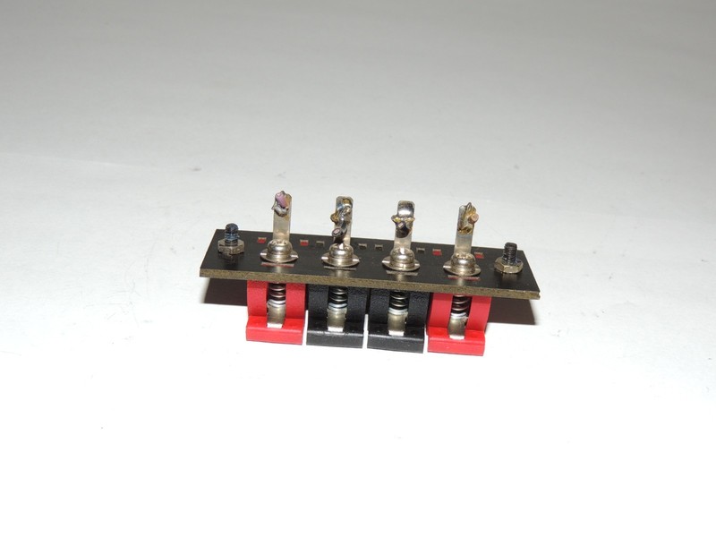 Marantz 2270 Speaker Binding Post Assembly 000-0000 gallery