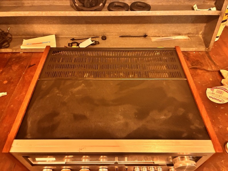 Realistic STA-2000D AM/FM Stereo Receiver Genuine Walnut Veneer gallery