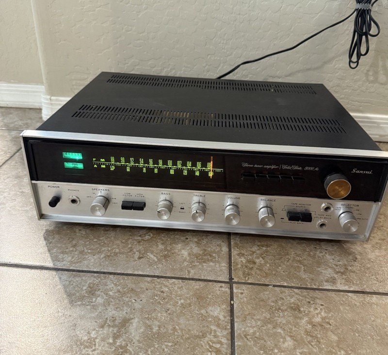 Sansui AM/FM Stereo Tuner Amplifier Receiver 5000A Vintage Solid State UNTESTED