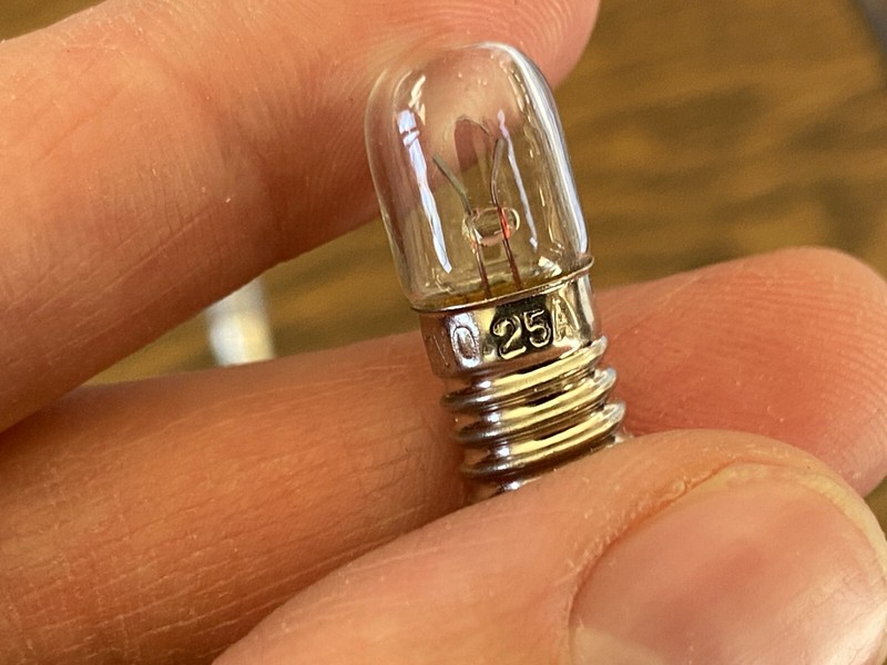 2 New #46 Incandescent Screw Base Lamp Light Bulbs 6v 6.3v .25A E10 (Qty) gallery
