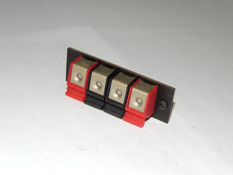 Marantz 2270 Speaker Binding Post Assembly 000-0000 gallery