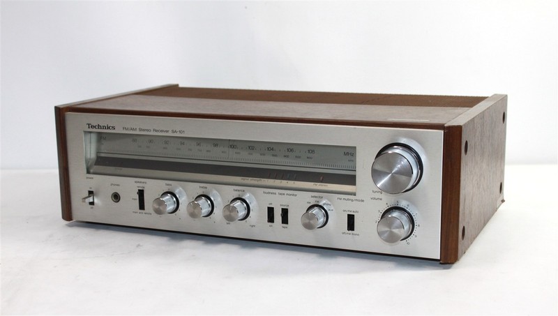 Vintage Techincs SA-101 AM/FM Stereo Amplifier Receiver Tested and Working