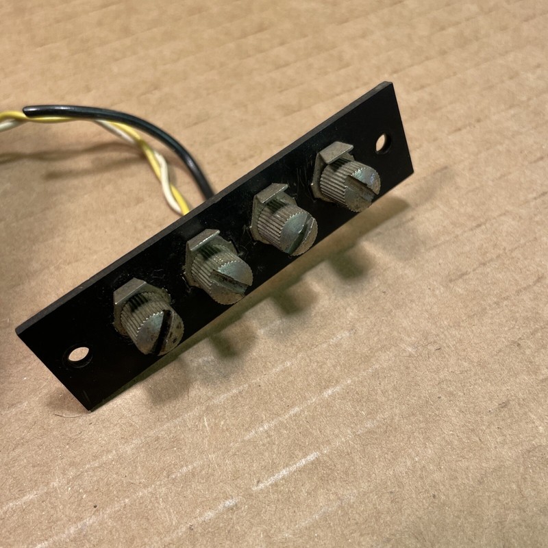 Harman Kardon 930 Receiver Parts: Speaker System 1 Switch Panel – L/R / Ground
