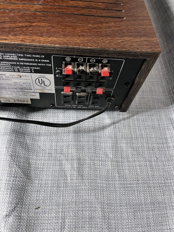 MITSUBISHI DA-R11 AM/FM STEREO RECEIVER RARE Model gallery