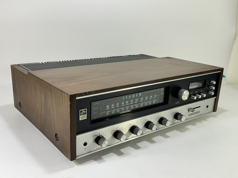 Vintage 1970's Fisher 401 ~ AM/FM Stereo Receiver ~ 45WPC into 8ohms ~ READ gallery