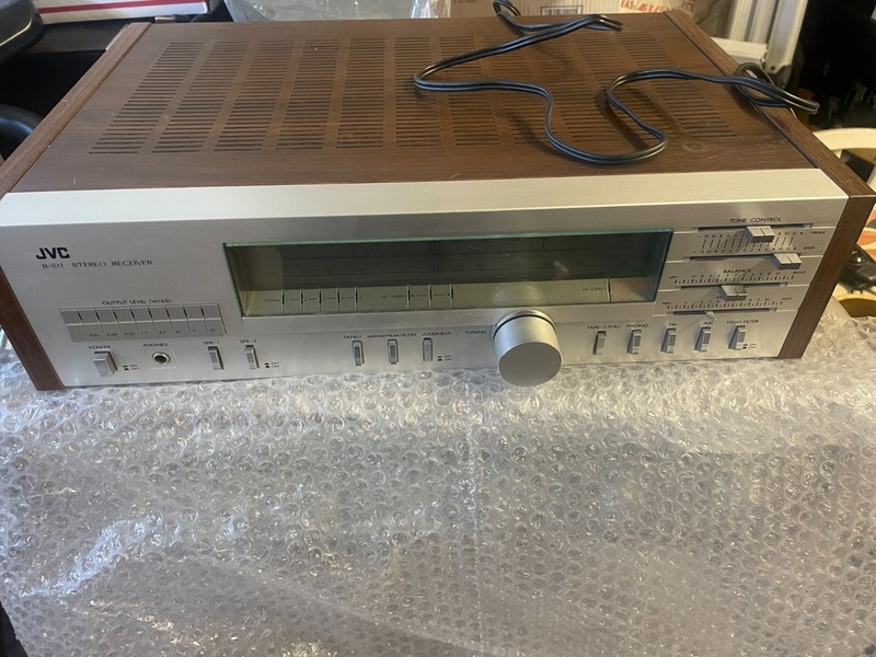Vintage JVC R-S11 AM/FM Stereo Receiver (Made in Japan )