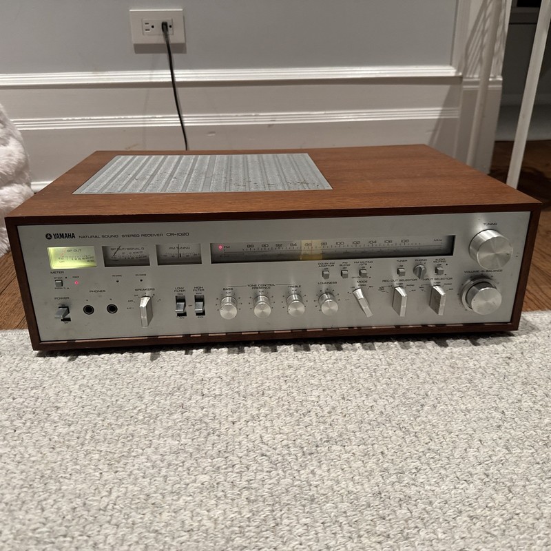 Yamaha CR-1020 Stereo Receiver